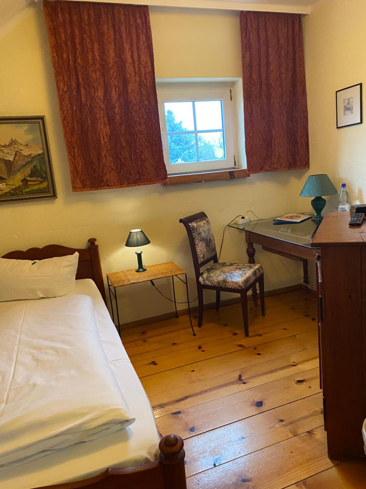 Hotel Alte Foersterei Kloster Zinna Bilik gambar